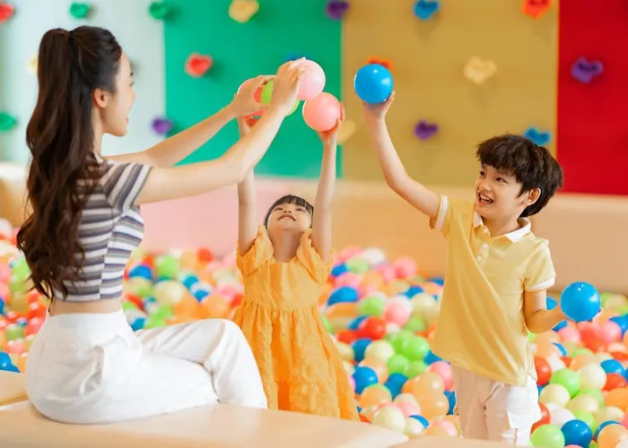 Khu nghỉ mát Oakwood Hạ Long