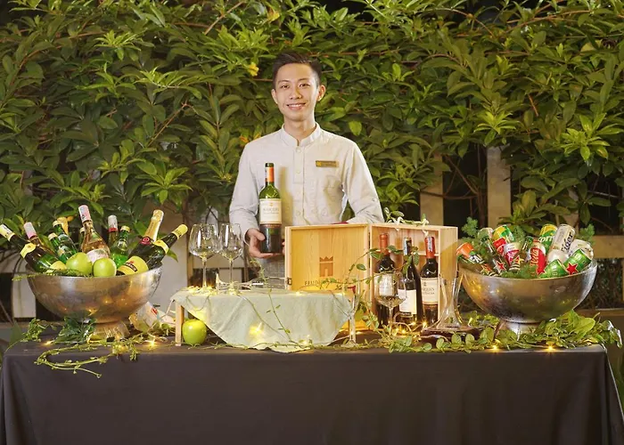 Oakwood Khu nghỉ mát Hạ Long