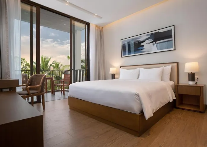 Khu nghỉ mát Oakwood Hạ Long