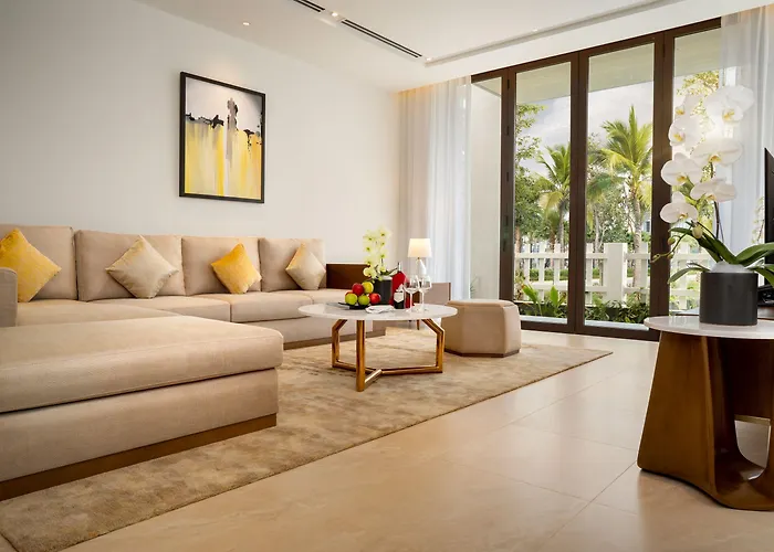 Khu nghỉ mát Oakwood Hạ Long