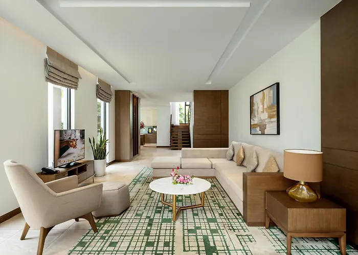 Oakwood Resort Hạ Long